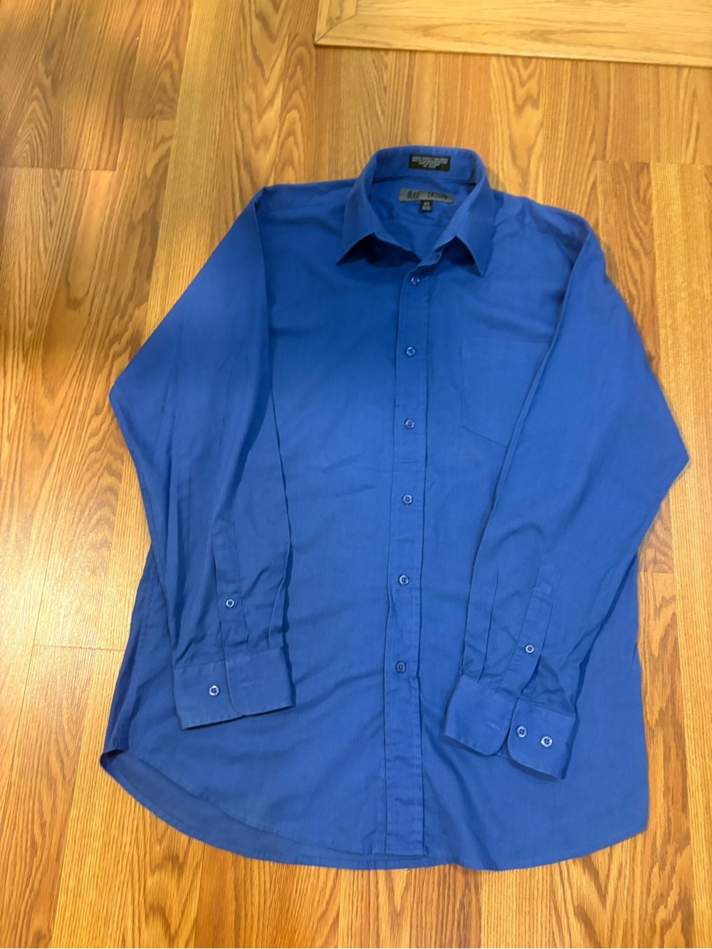 Oleg Cassini Men's Blue Long-Sleeve Dress Shirt